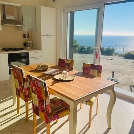 Bella Vista 180grad Fantastischer Meerblick & Pool דירה *