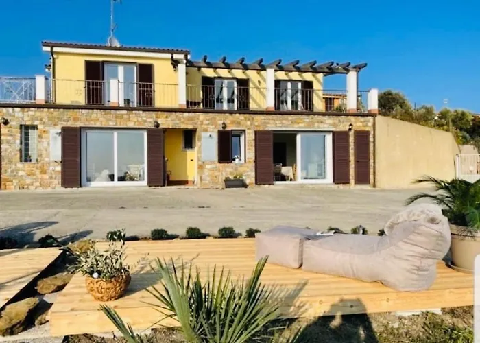 Bella Vista 180grad Fantastischer Meerblick & Pool Poggi